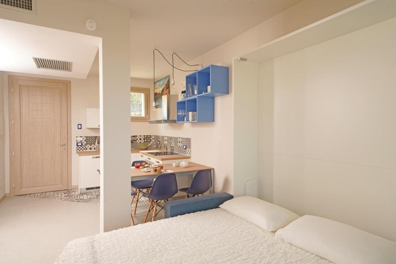 Gardaliva Blue Studio 3 Manerba del Garda Exteriör bild