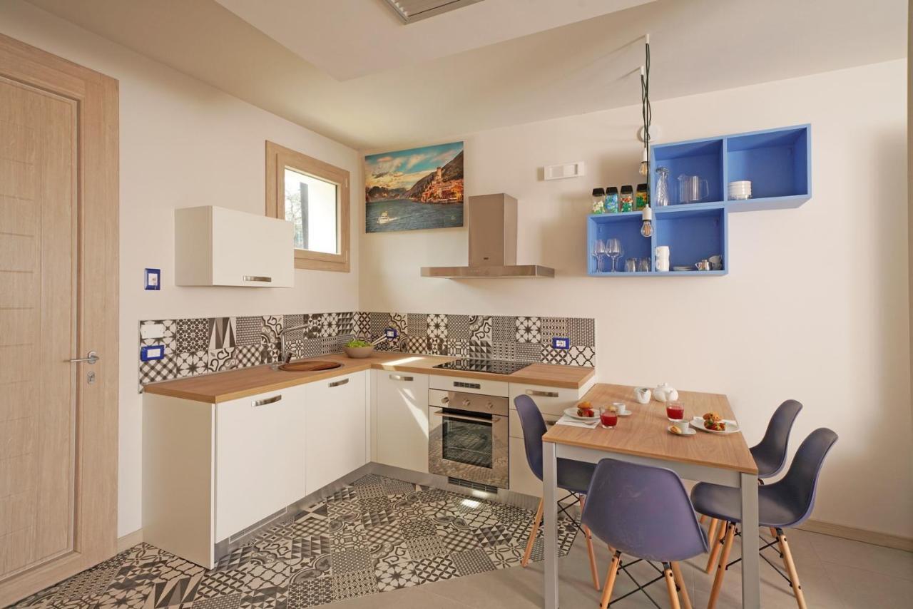 Gardaliva Blue Studio 3 Manerba del Garda Exteriör bild